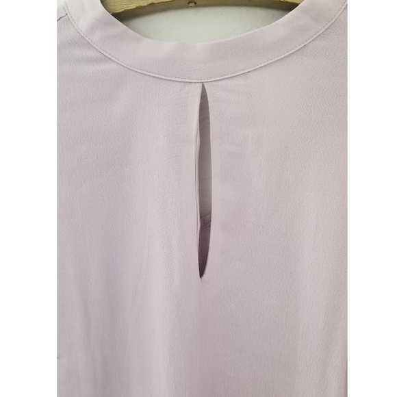 5/25⭐ H&M Lilac Bell Sleeve Top - Picture 5 of 6